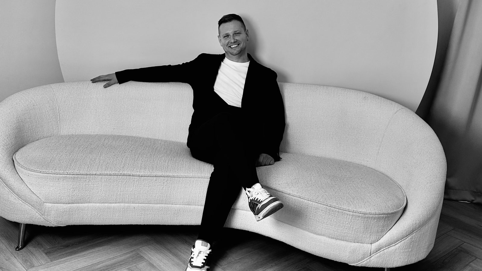 Michał Drezner, mediator, arteterapeuta, muzyk